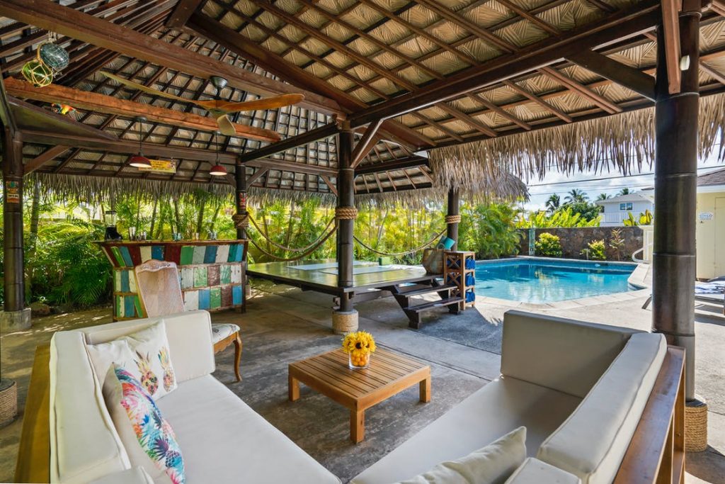 Read more about the article Pergolas and Privacy: Crafting an Intimate Oasis